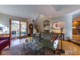 Photo #6: 954005 Listing 