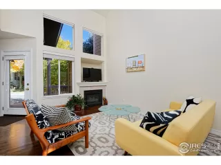 Photo #2: 954019 Listing