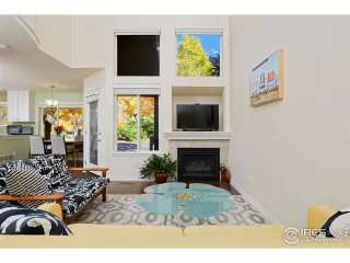 Photo #3: 954019 Listing