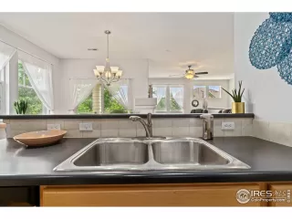 Photo #5: 954075 Listing