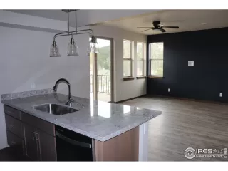 Photo #4: 954117 Listing