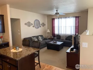 Photo #4: 954136 Listing