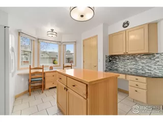 Photo #4: 954198 Listing