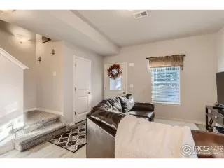 Photo #5: 954369 Listing 