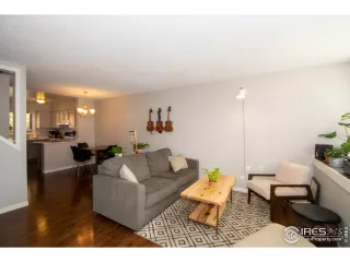 Photo #3: 954400 Listing