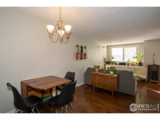 Photo #6: 954400 Listing