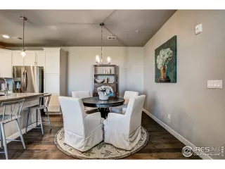 Photo #5: 954418 Listing 