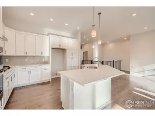 Photo #6: 954509 Listing 