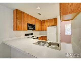 Photo #4: 954616 Listing