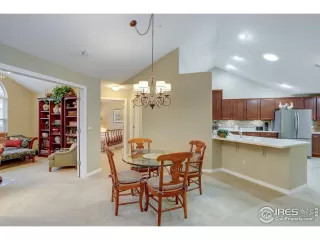 Photo #6: 954680 Listing