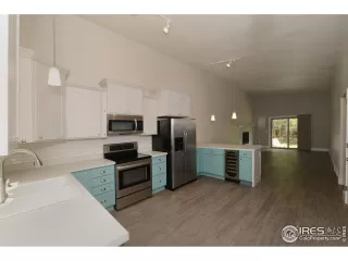 Photo #6: 954725 Listing