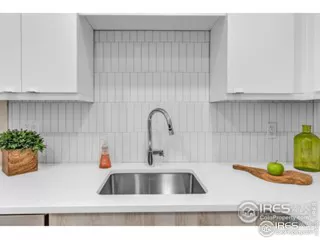 Photo #6: 954732 Listing