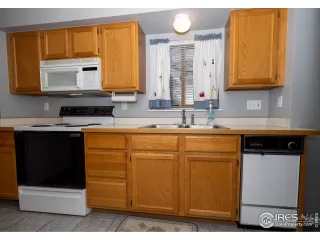 Photo #6: 954735 Listing