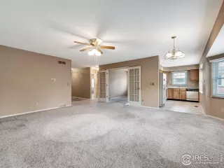 Photo #6: 954806 Listing