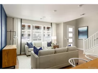 Photo #5: 9548849 Listing