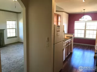 Photo #5: 954933 Listing