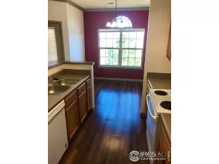 Photo #6: 954933 Listing