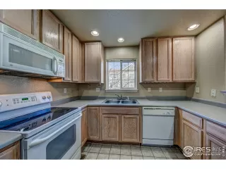 Photo #5: 954944 Listing