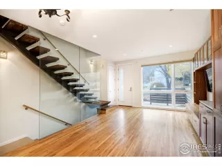 Photo #4: 954976 Listing 