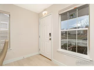 Photo #5: 955241 Listing