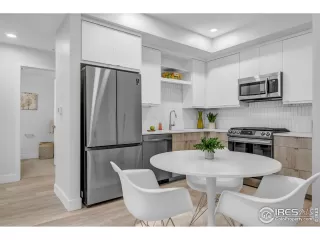 Photo #5: 955276 Listing 