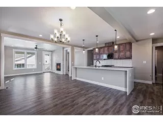 Photo #4: 955326 Listing