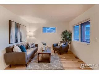 Photo #6: 955386 Listing