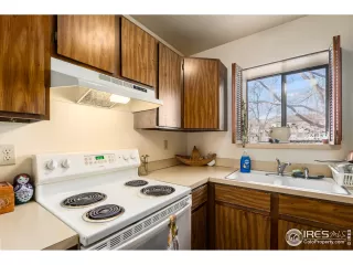 Photo #4: 955518 Listing