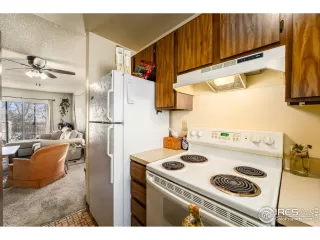 Photo #5: 955518 Listing