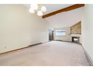 Photo #3: 955523 Listing