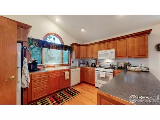 Photo #3: 955575 Listing 