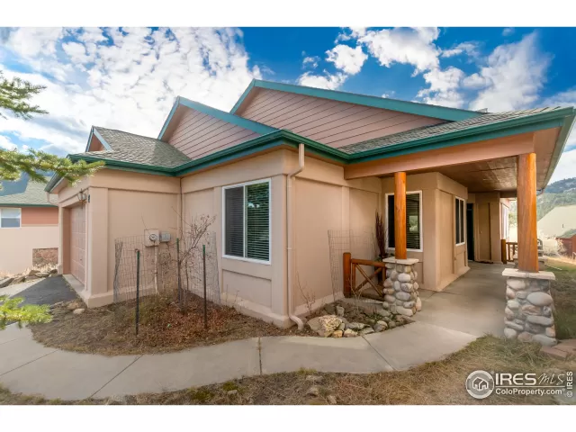 MLS: 955587 Condo For Sale