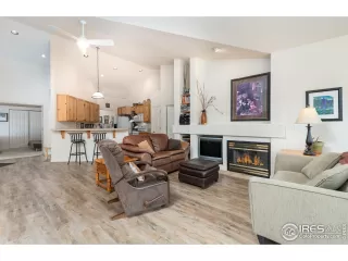 Photo #4: 955587 Listing 