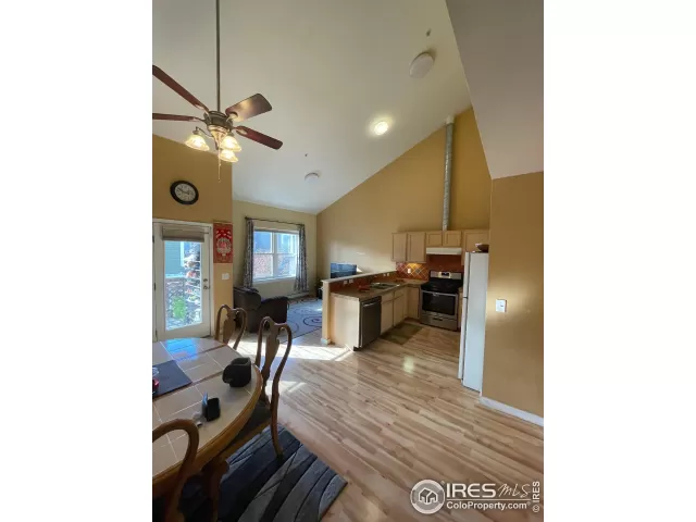 MLS: 955610 Condo For Sale