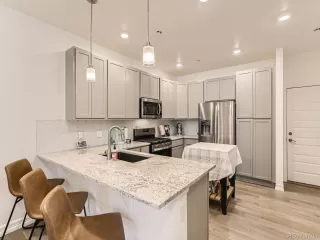 Photo #4: 9556169 Listing 