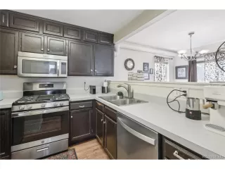 Photo #5: 9556291 Listing