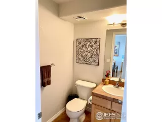 Photo #5: 955673 Listing