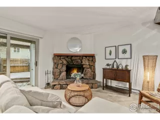 Photo #4: 955690 Listing