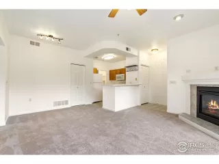 Photo #6: 955724 Listing