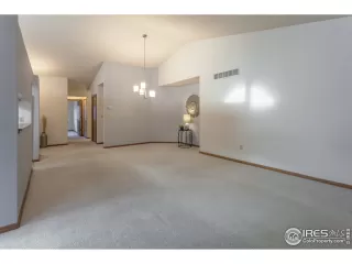 Photo #5: 955731 Listing