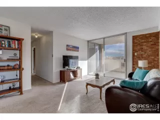 Photo #4: 955740 Listing 