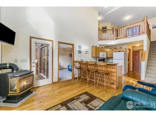 Photo #1: 955744 Listing