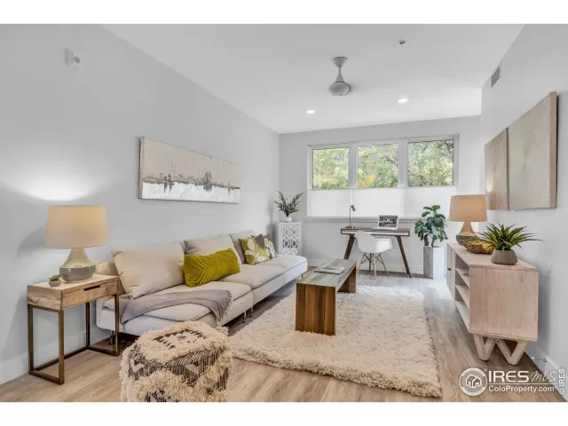 MLS: 955792 Condo For Sale