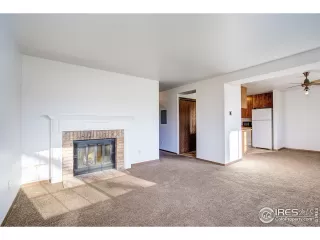 Photo #4: 955805 Listing