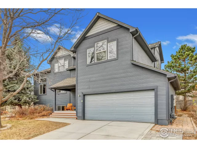 MLS: 955822 Condo For Sale