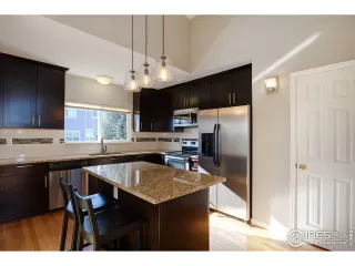 Photo #4: 955826 Listing