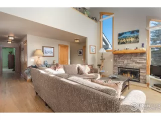 Photo #6: 955830 Listing