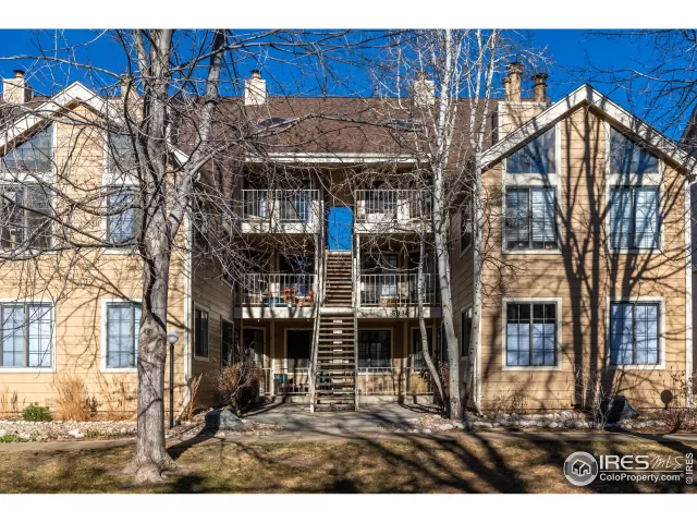 MLS: 955842 Condo For Sale