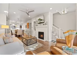 Photo #6: 955922 Listing