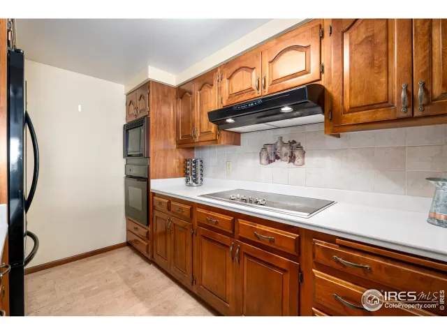 MLS: 955930 Condo For Sale